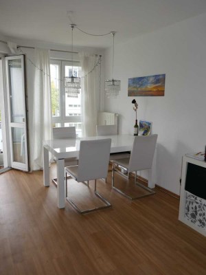 Schöne, geräumige Ein-Zimmer Wohnung in München, Bogenhausen