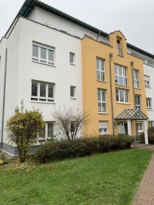 Moderne 3-Zimmer-Wohnung mit Balkon u. Tiefgarage!
