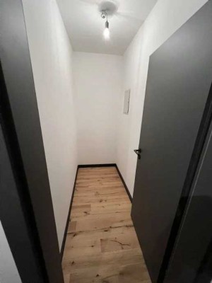 Edle 2-Zimmer-Wohnung + Abstellraum und Balkon in Eilbek, Hamburg