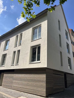 NEUBAU ERSTBEZUG Fahrstuhl mit direktem Zugang in luxuriöse 4-Zimmer-Wohnung