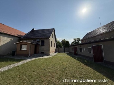 Familienidyll: Einfamilienhaus auf dem Land zum Einziehen und Wohlfühlen