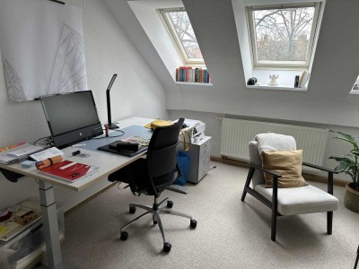 Schöne, zentrale 2-Raum-Wohnung mitten in Weimar, möbliert, befristet