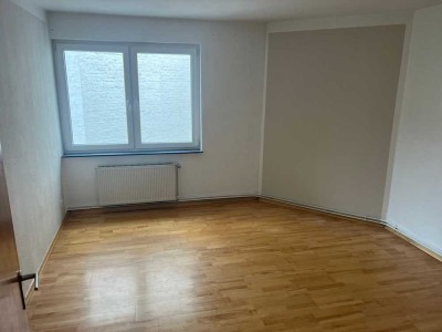 Helle 2-Zimmer-Wohnung mit Balkon in Mainz - Verfügbar ab Oktober 2025 - Ideal als WG geeignet