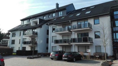 Direkt vom Eigentümer! Helle behinderten- und seniorengerechte Wohnung mit Terrasse/Balkon