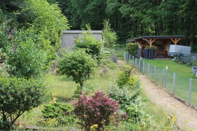 Sonniger Garten, Dachgeschoss mit Ausbaupotenzial, 220 m zum Kalksee