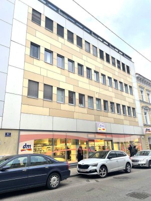 Großzügige - 4-Zimmer Wohnung zu mieten! Nähe Kutschkermarkt im 18. Bezirk!