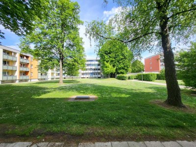 Modernisierte 2-Zimmerwohnung mit Loggia in der Hammerschmiede zu vermieten
