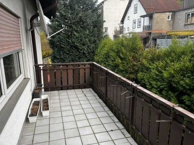 Helle, geräumige Wohnung mit zwei Balkonen