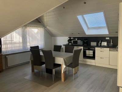 Helle 2-Zimmer-Wohnung mit Klimaanlage