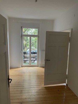 Helle 2-Zimmer-Wohnung mit Balkon & Top-Lage – ideal auch für WGs!