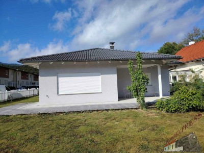 Familientraum – barrierefreier Bungalow mit kleinem Garten wartet auf Sie! ca. 45min nach Wien!