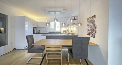 Luxuriöse 3-Zimmer-Wohnung mit Balkon in Zorneding