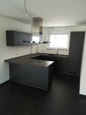 Geschmackvolle, neuwertige 2-Raum-Wohnung mit gehobener Innenausstattung mit EBK in Regensburg