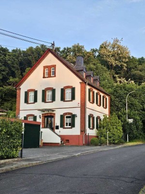 Entspannt Leben im Grünen: Charmantes, bezugsfertiges Haus (EFH)