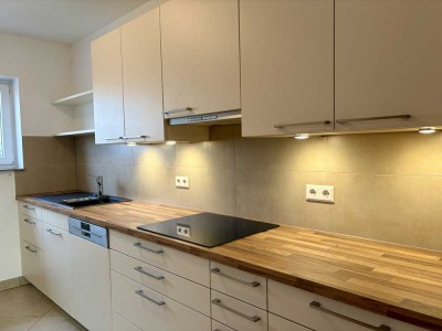 Dachgeschosswohnung mit schönem Blick ins Grüne