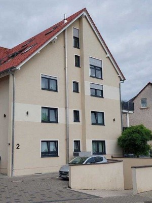 Attraktive, helle 4-Zimmer-Maisonette-Wohnung mit gehobener Ausstattung mit EBK in Flörsheim am Main