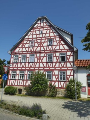 Wunderschöne 2-Zimmer-Wohnung im Herzen von Neuffen