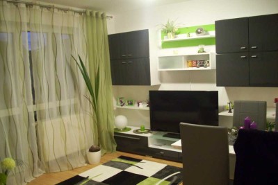 Helle, schön geschnittene 2 ZKB