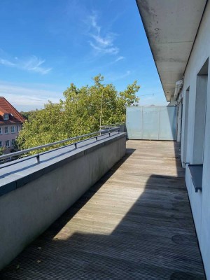 Von Privat - Blick über die Dächer in Winterhude - Penthouse mit 2,5 Zimmern und Dachterrassen