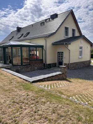 Vollständig renoviertes Haus mit vier Zimmern und Einbauküche in Briesen