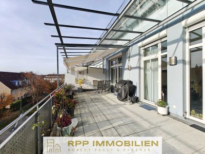 Über den Dächern Unterschleißheims – Stilvolle 3-Zi.-Dachterrassenwohnung mit Südausrichtung