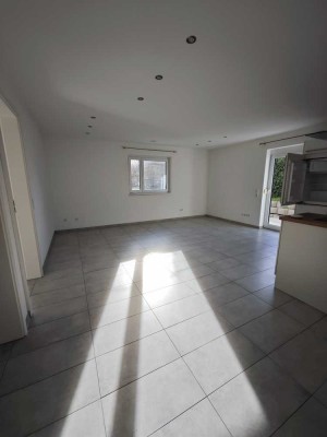 Geräumige, helle Wohnung zur Nachmiete