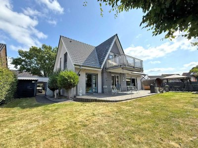 Freistehendes 1- bis 2-Familienhaus mit Carport und Garage in Hamm-Heessen