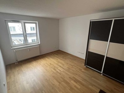 1 Zimmer Apartment für Schüler und Studenten in Pentling