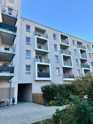 Erstbezug! Neue erstklassige 2-Zimmer Wohnung mit Loggia, Parkplatz im Preis inkludiert!