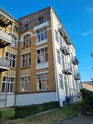 Lichtdurchflutete 1,5-Zimmer-Loft-Wohnung mit Balkon in Magdeburg