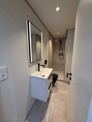 Frisch renovierte 2-Zi.-Wohnung in TOP-Lage