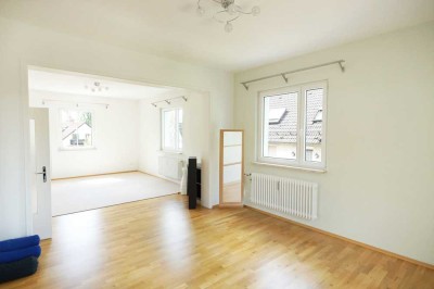 Sonnige 4-Zimmer-Wohnung mit Einbauküche und Balkon in Coburg-Creidlitz