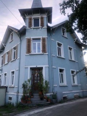 Charmante DG-Wohnung in Villa mit Jugendstilelemente und Vogesenblick