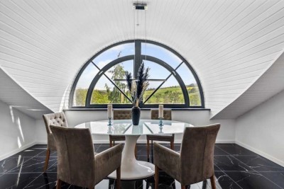 Erstklassige Villa mit Pool, Sauna und weitläufigem Garten – ein Zuhause ohne Kompromisse