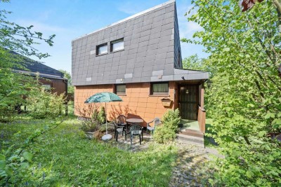 Einzigartig! Gemütliches Ferienhaus mit rustikalem Charme und eigenem Garten in Idyllischer Lage