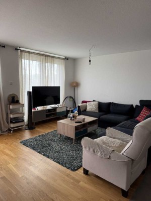 Schöne, helle Wohnung mit großer Terrasse in Stuttgart-Freiberg zu vermieten