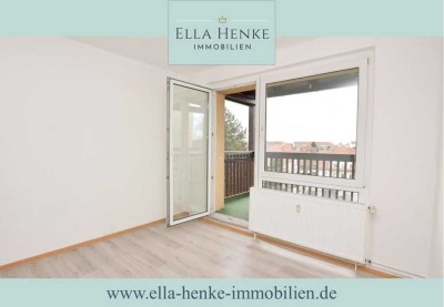 Sonnige, top gepflegte 3-Raum-Wohnung mit Balkon + schöner Aussicht.