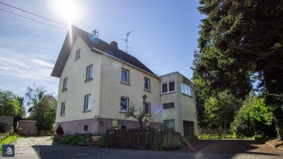 Einfamilienhaus mit Einliegerwohnung in Hundsangen mit 800qm Bauplatz