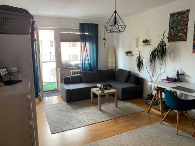 Geräumige 4-Zimmer-Wohnung in begehrter Lage von Köln-Lindenthal