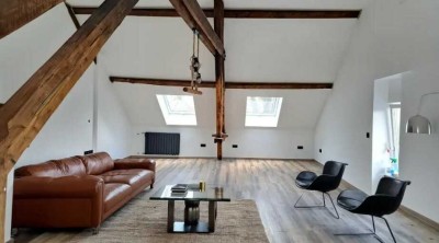 Historischer Charakter und moderne Technik vereint – Luxus-Landhaus mit Poolparadies