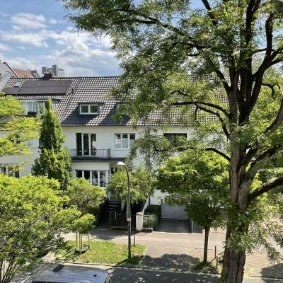 Exklusive 5-Zimmer-Maisonette-Wohnung mit gehobener Innenausstattung mit Balkon in Köln Braunsfeld