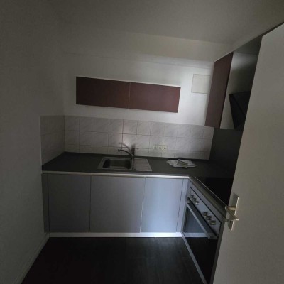 + + + 2 Zimmer Traumwohnung mit Einbauküche und Lift + + +