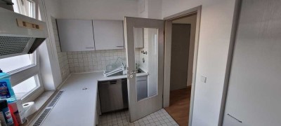 595.0 € - 63.0 m² - 2.0 Zi.