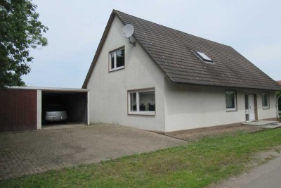 !! INFO !! Haus mit großem Grundstück in 32278 Kirchlengern - Versteigerung am 22.10.2025