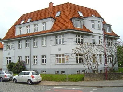 Attraktive frisch renovierte  3 Zimmer-Wohnung in der Paulsstadt zu mieten!