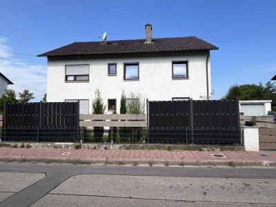 MFH mit 2017er Hzg., Keller u. Doppelgarage auf über 500 m² GF südl. 86641 Rain!