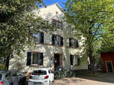 Staufen - Altbaujuwel in der Altstadt mit Garten