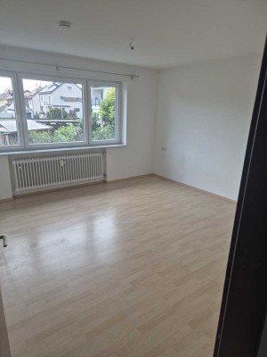 3,5-Zimmer Wohnung mit Balkon und Stellplatz in Schwaigern