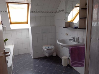 Attraktive 2,5-Zimmer-Wohnung mit Carport in Rettmer