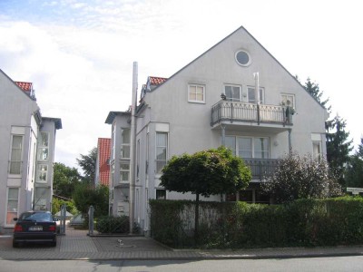 Schicke 3-Zimmer-DG-Maisonette-Wohnung mit Balkon in Griesheim